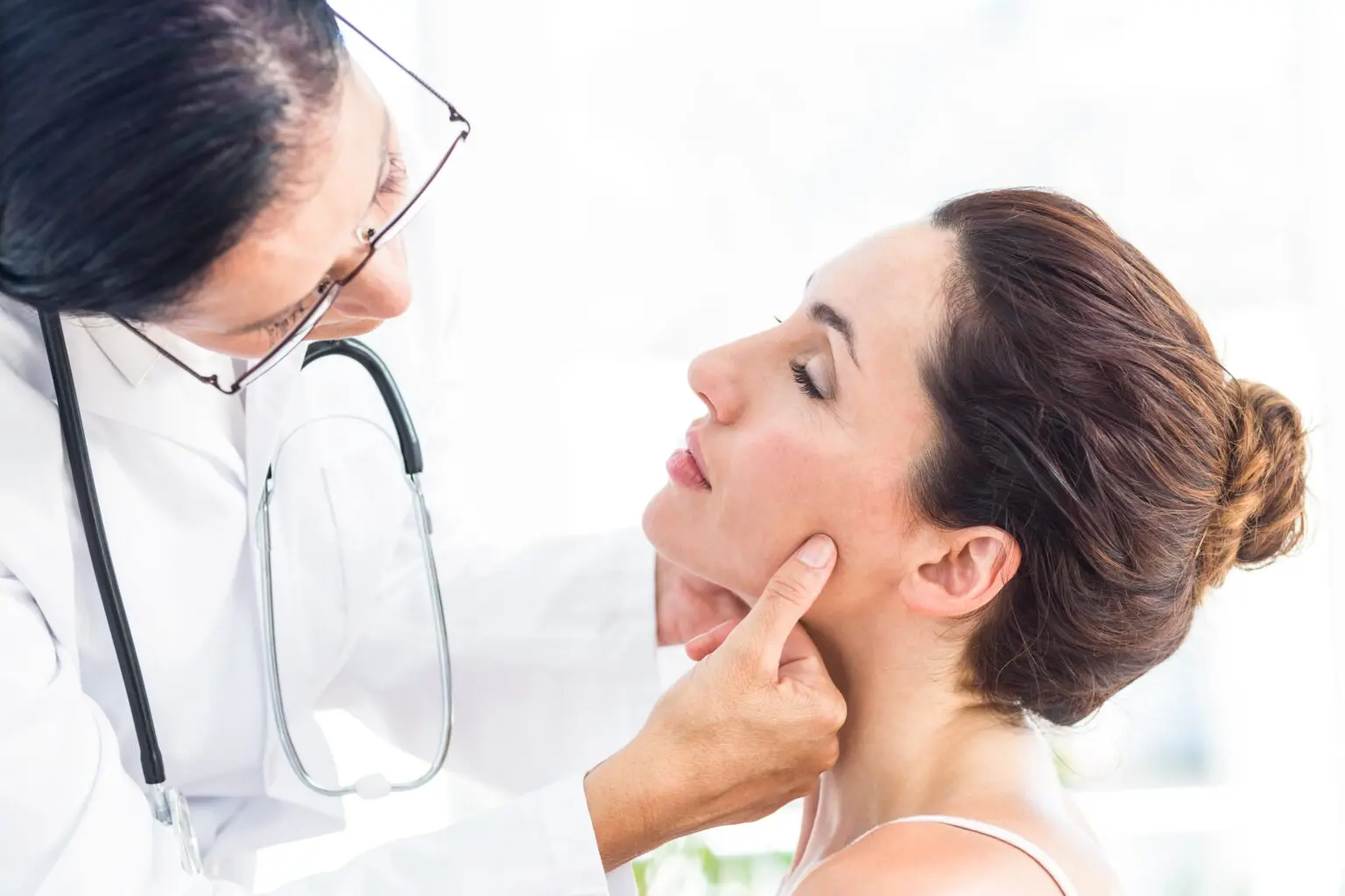 Facelift vs. Non-Surgical Facelift: Understanding Your Options